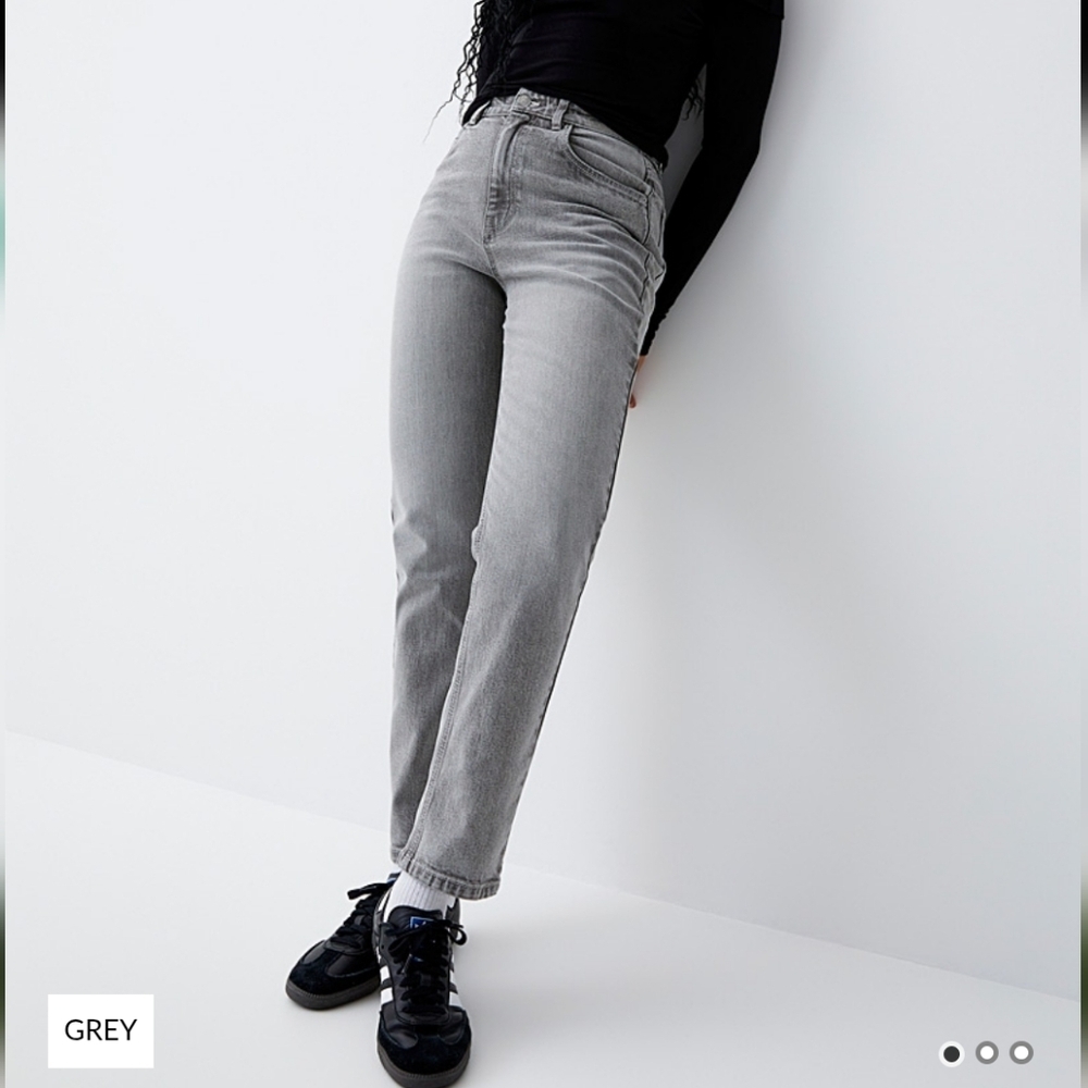 Simons Twik women's grey high rise old school fit mom jeans size 29